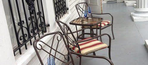 The Confederate House Hotel Savannah Exterior foto